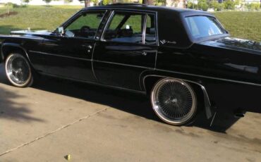 Cadillac-deville-1978-black-1