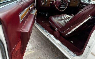 Cadillac-deville-1984-white-3
