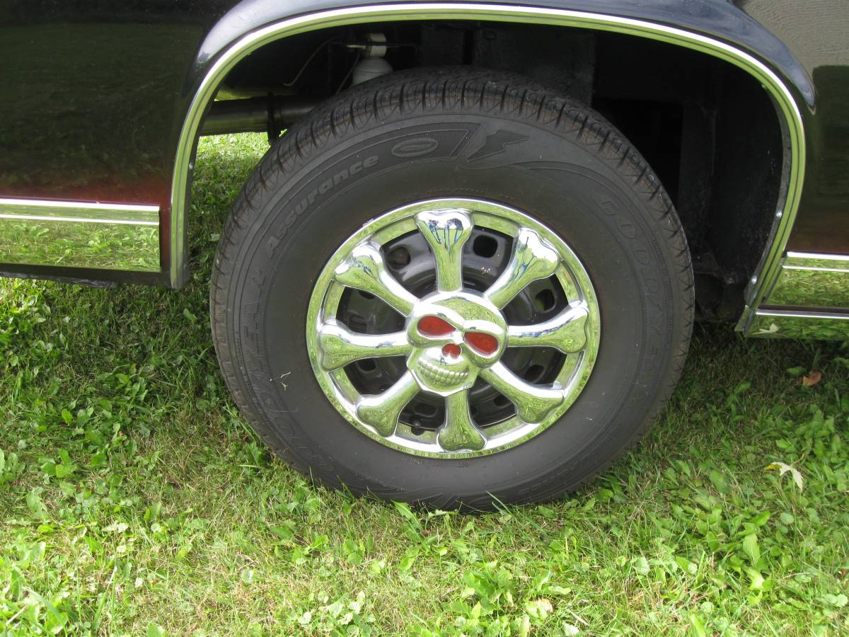 Cadillac-deville-1988-custom-5