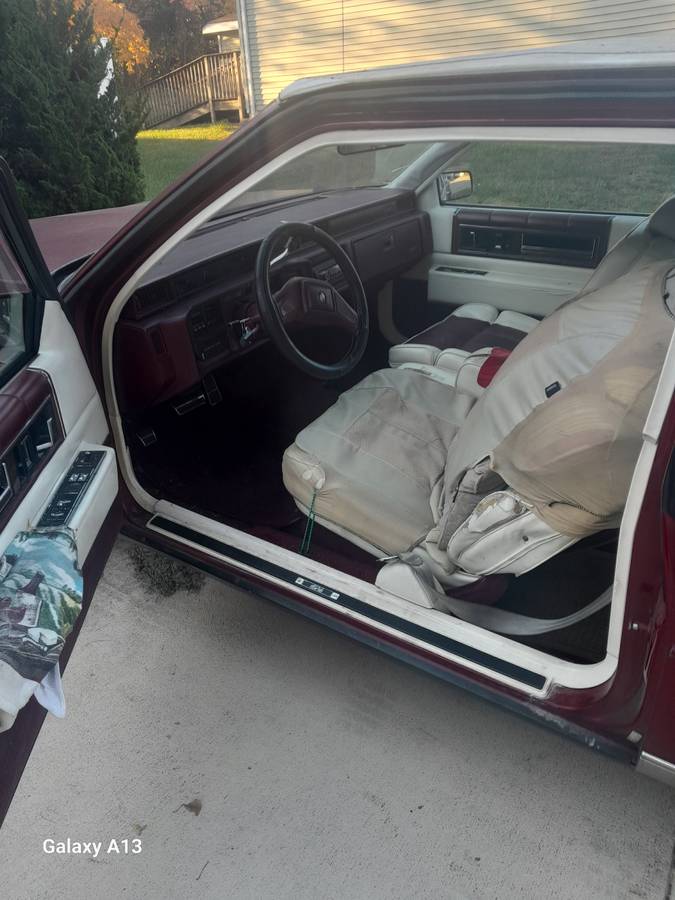 Cadillac-deville-1988-red-4