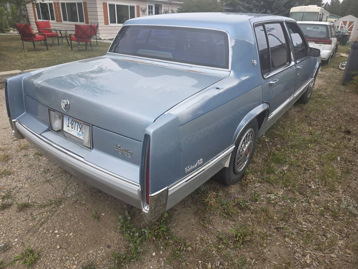 Cadillac-deville-1989-blue-1