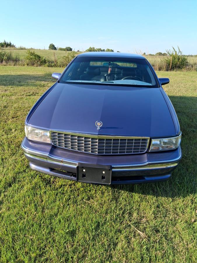 Cadillac-deville-1993-blue-1