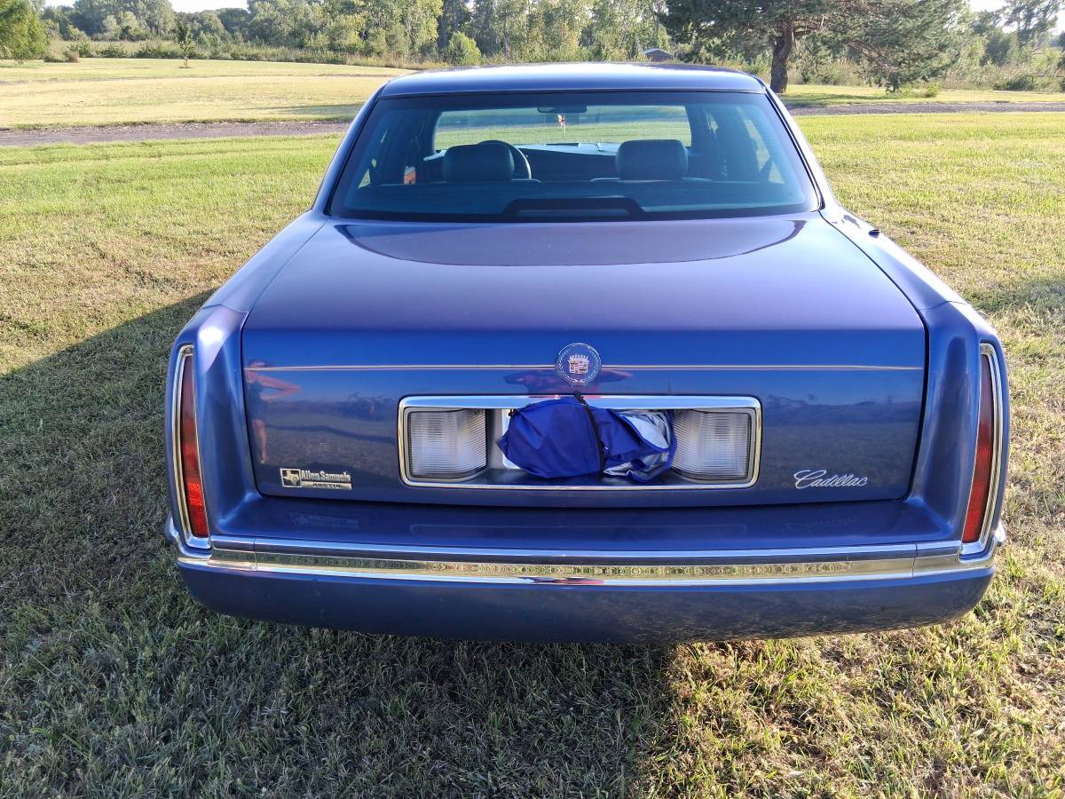 Cadillac-deville-1993-blue-3