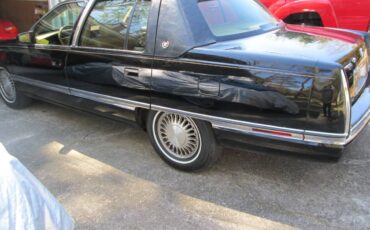 Cadillac-deville-1994-black-1