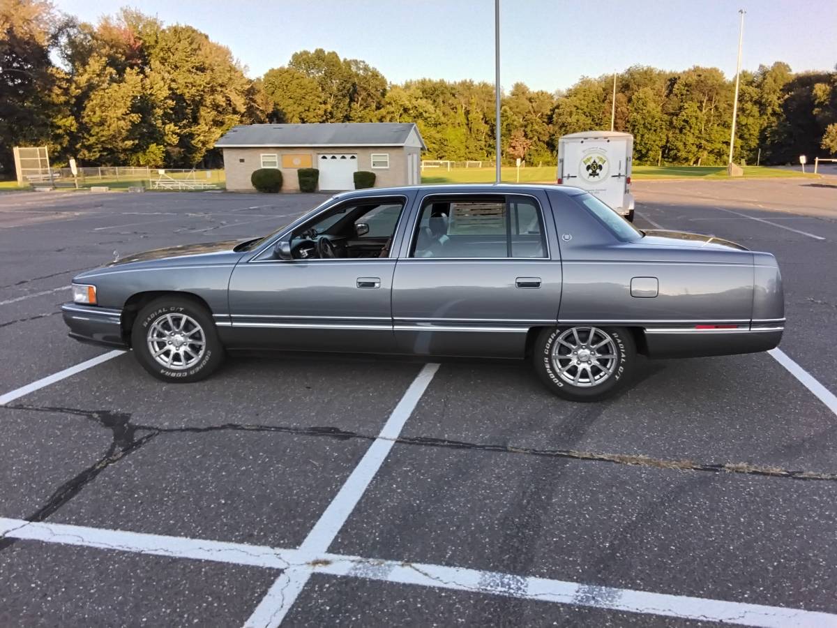 Cadillac-deville-1994-grey-2