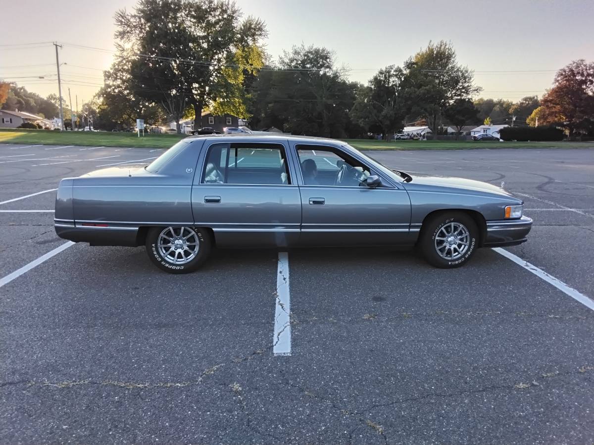 Cadillac-deville-1994-grey-3