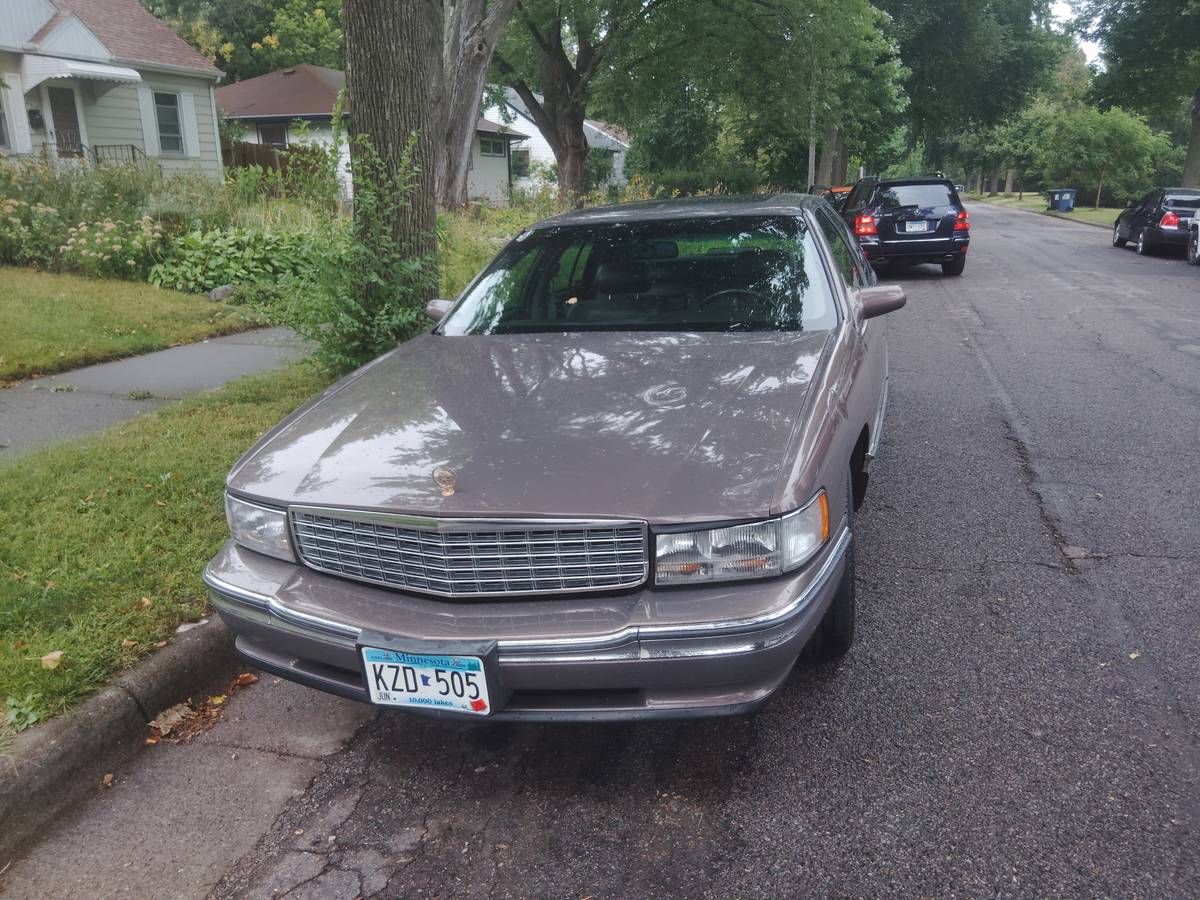 Cadillac-deville-1994-silver-2