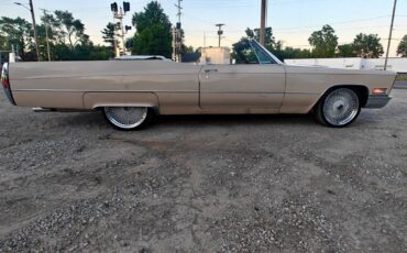 Cadillac-deville-convertible-1968-custom-12