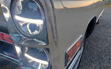 Cadillac-deville-convertible-1968-custom-5