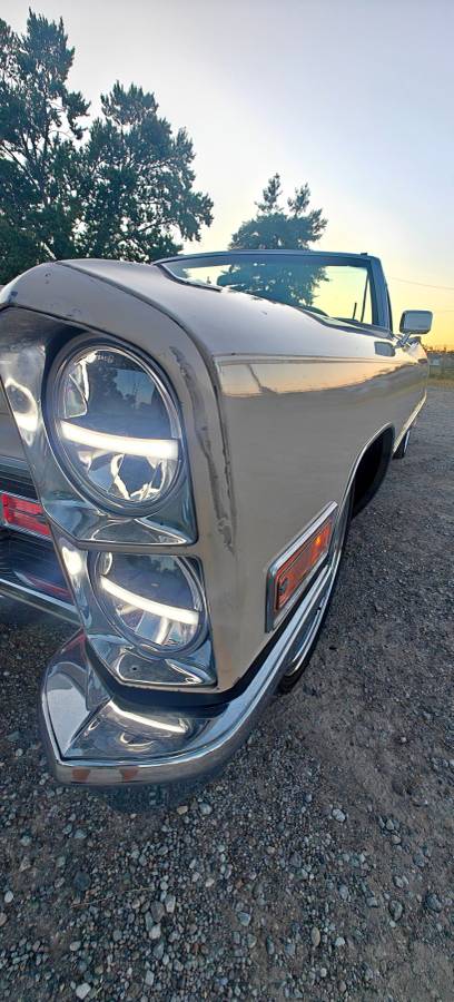 Cadillac-deville-convertible-1968-custom-5