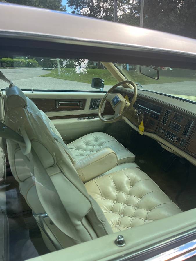 Cadillac-eldorado-1982-yellow-4