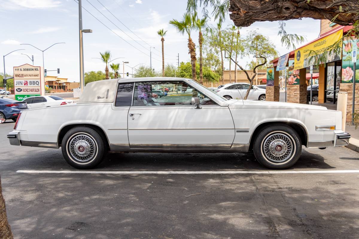 Cadillac-eldorado-1983-white-3