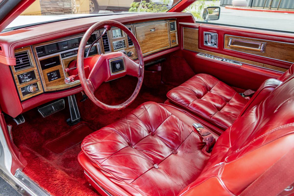 Cadillac-eldorado-1983-white-8