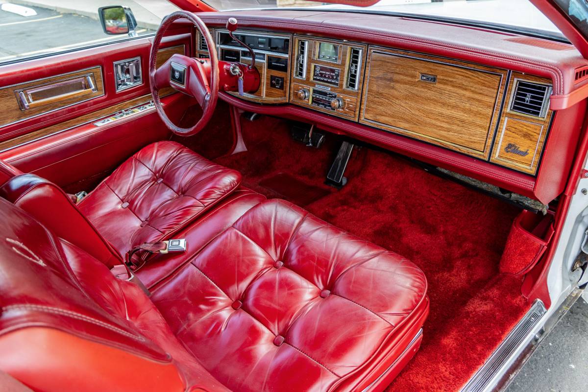 Cadillac-eldorado-1983-white-9