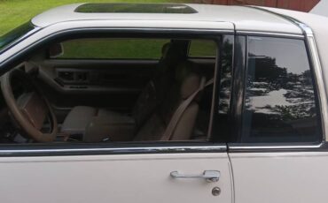 Cadillac-eldorado-1991-white-4