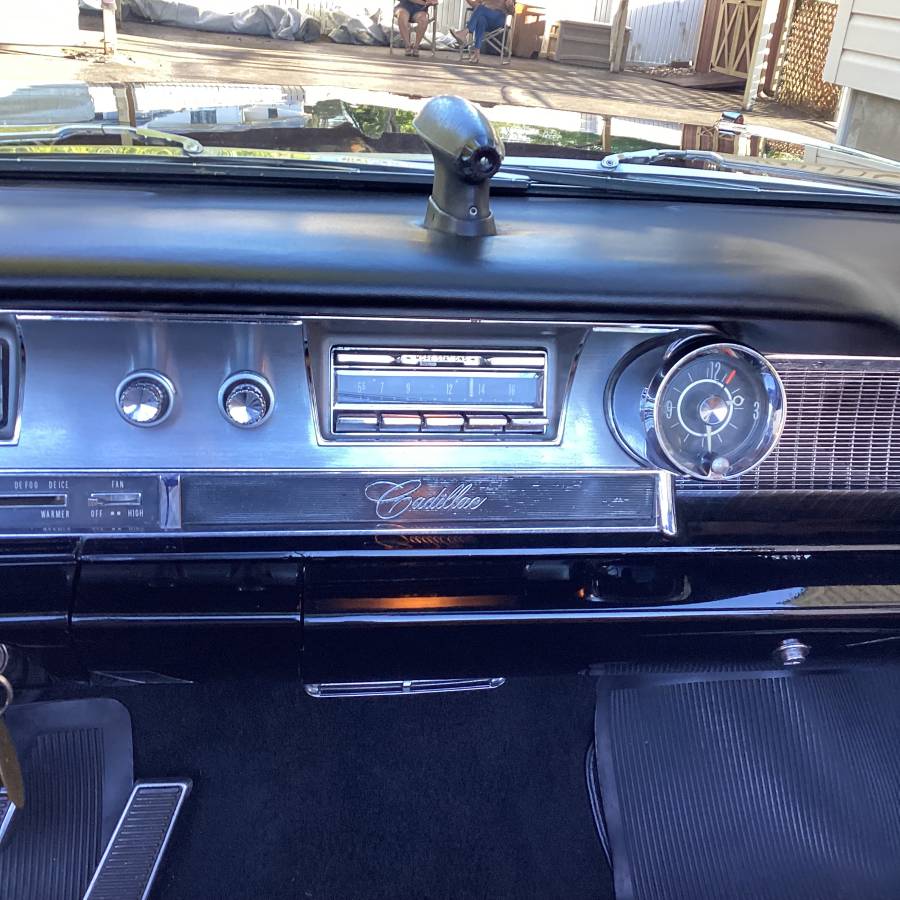 Cadillac-eldorado-biarritz-1962-black-10