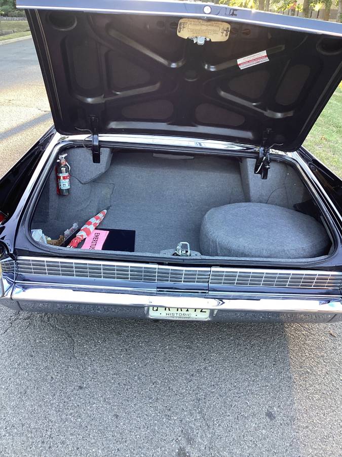 Cadillac-eldorado-biarritz-1962-black-18