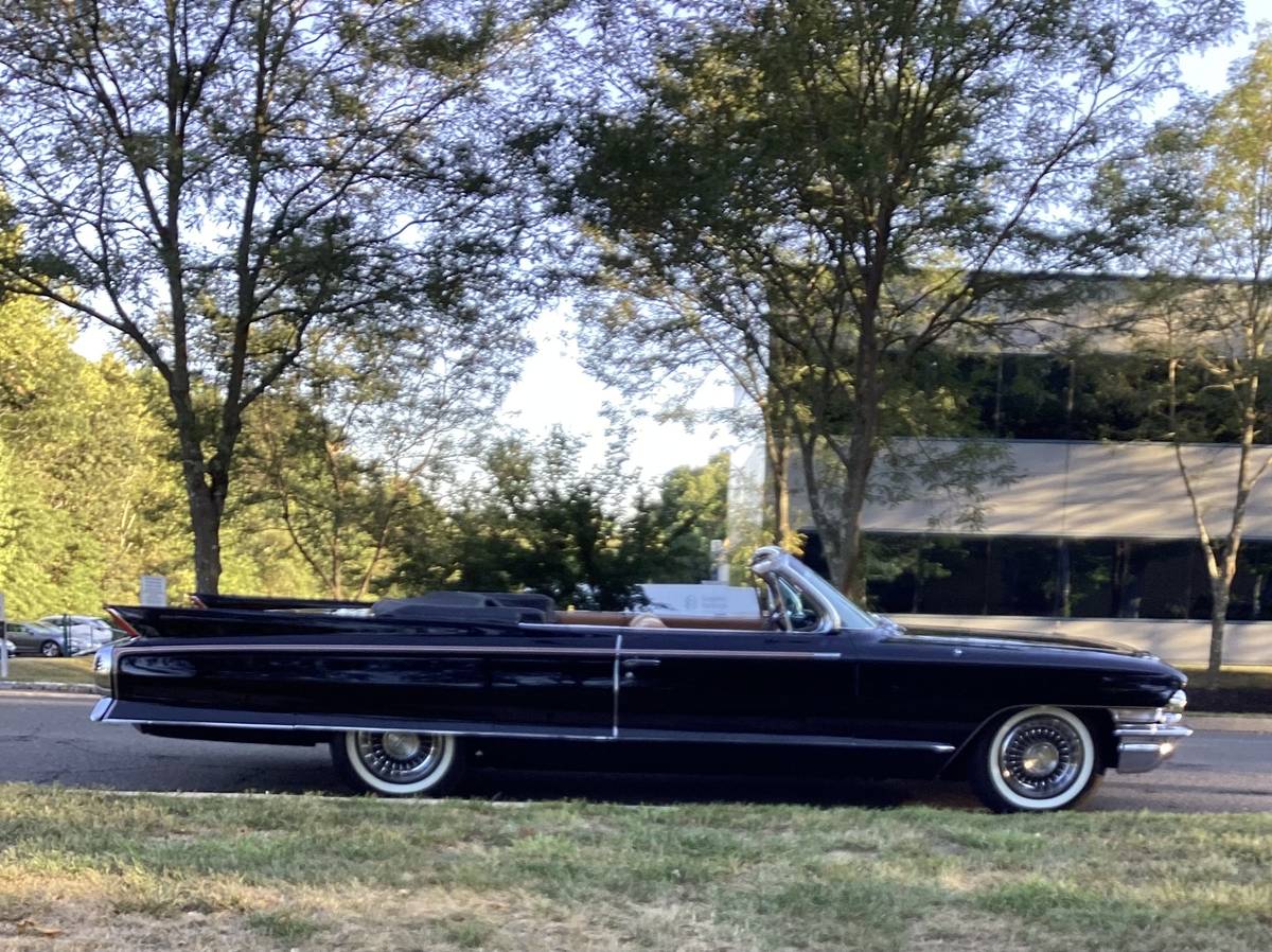 Cadillac-eldorado-biarritz-1962-black-2