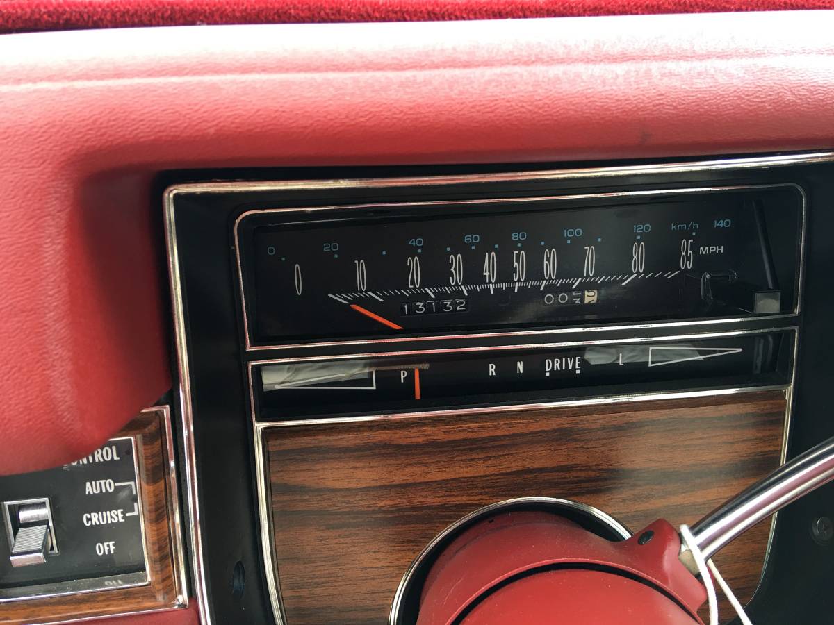 Cadillac-eldorado-biarritz-1978-white-4