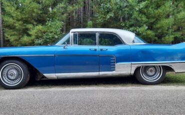 Cadillac-eldorado-brougham-1957-25
