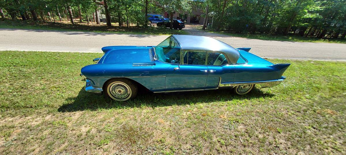 Cadillac-eldorado-brougham-1957-64
