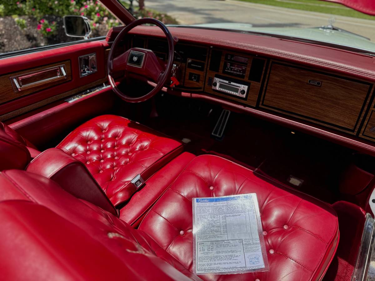 Cadillac-eldorado-convertible-1984-white-16