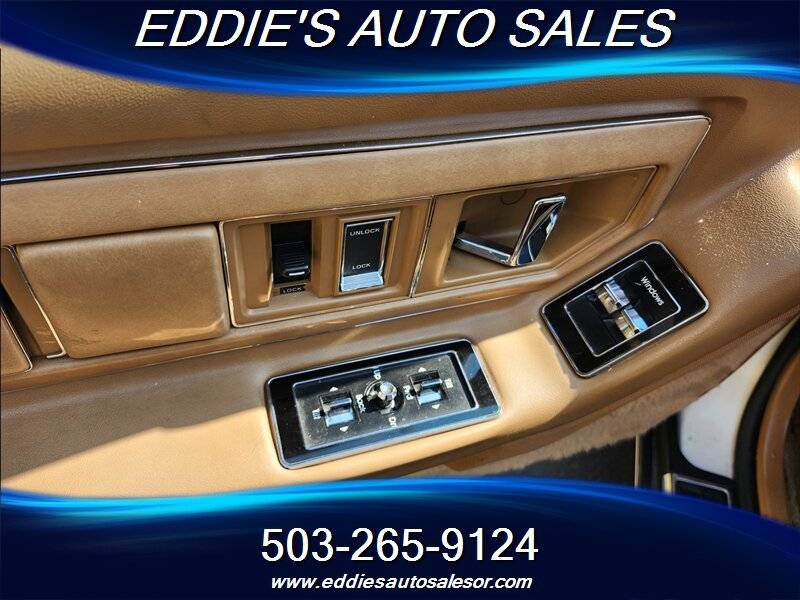 Cadillac-eldorado-hard-to-find-1988-white-19