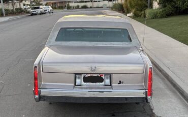Cadillac-fleetwood-1989-brown-3