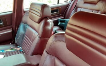 Cadillac-fleetwood-1991-black-2