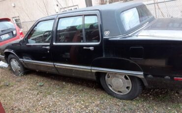 Cadillac-fleetwood-1991-black