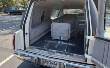 Cadillac-fleetwood-1994-white-2