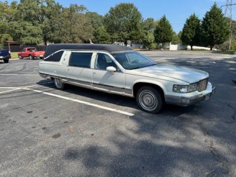 Cadillac-fleetwood-1994-white