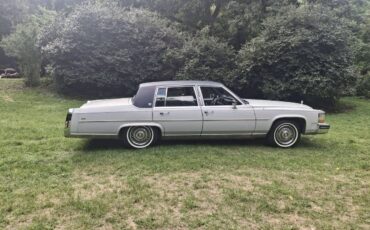 Cadillac-fleetwood-brougham-1988-grey-1