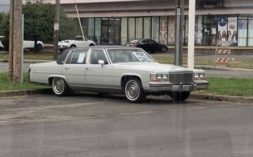 Cadillac-fleetwood-brougham-1988-grey-13