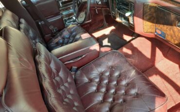 Cadillac-fleetwood-brougham-1990-9