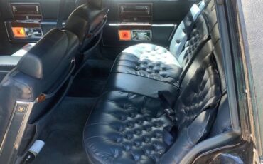 Cadillac-fleetwood-brougham-1992-blue-2