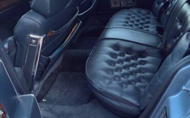 Cadillac-fleetwood-brougham-de-elegence-1988-7