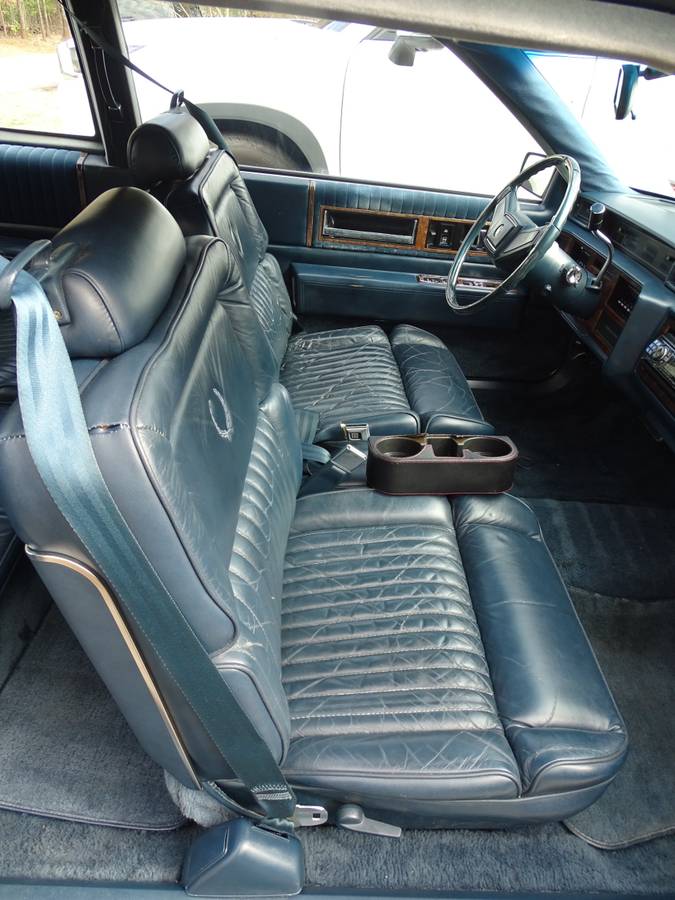 Cadillac-fleetwood-coupe-1986-blue-5