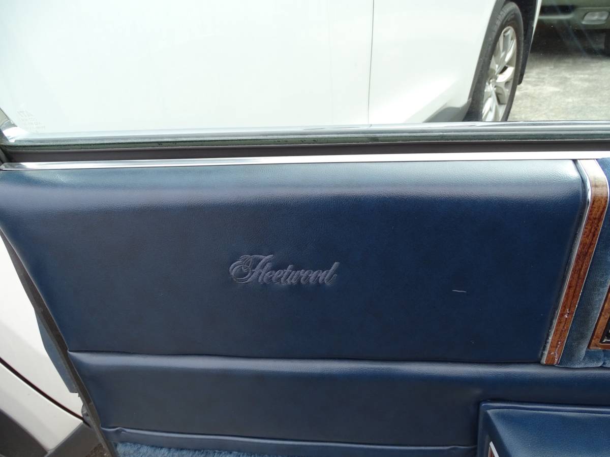 Cadillac-fleetwood-coupe-1986-blue-7