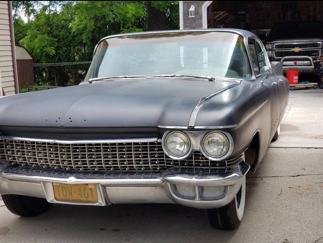 Cadillac-sedan-deville-1960-black-5