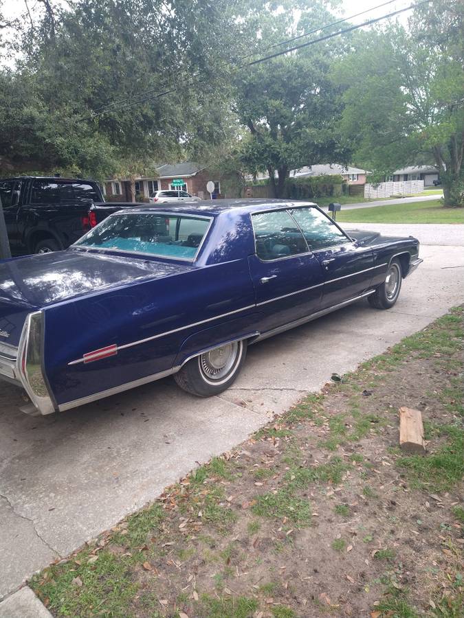 Cadillac-sedan-deville-1972-3