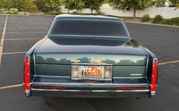 Cadillac-sedan-deville-1992-custom-10