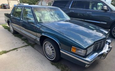 Cadillac-sedan-deville-1992-custom-19