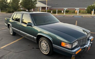 Cadillac-sedan-deville-1992-custom-20