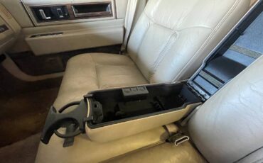 Cadillac-sedan-deville-1992-custom-7