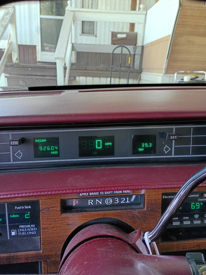 Cadillac-sedan-deville-1992-red-1
