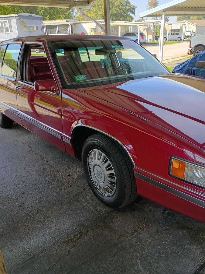 Cadillac-sedan-deville-1992-red-11