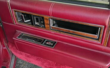 Cadillac-sedan-deville-1992-red-7