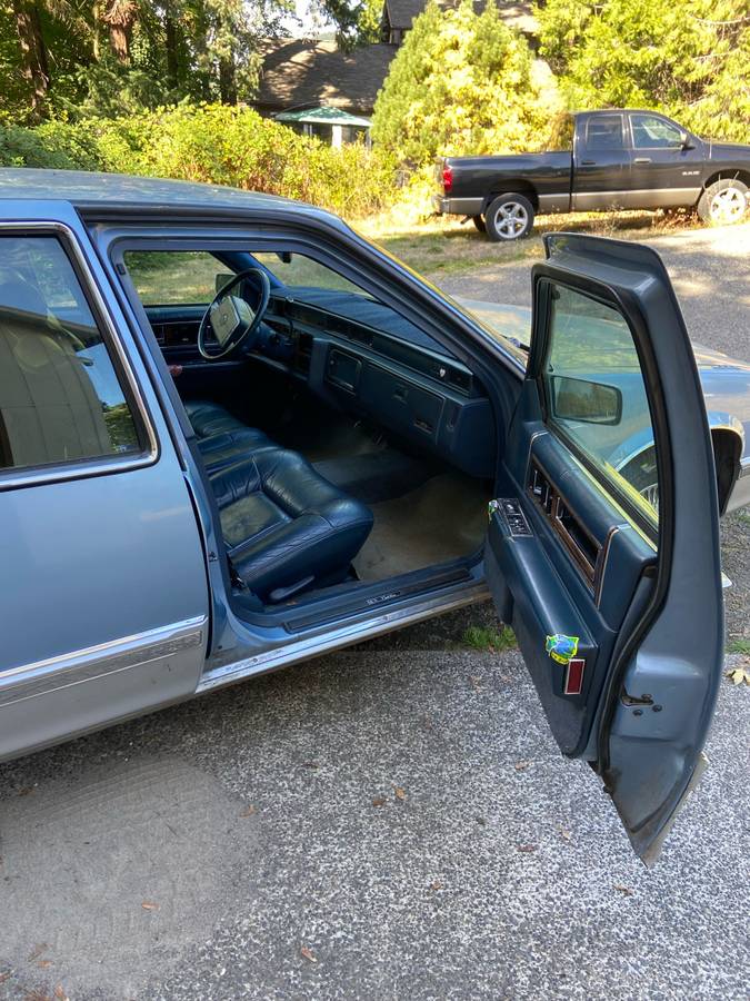 Cadillac-sedan-deville-1993-blue-4