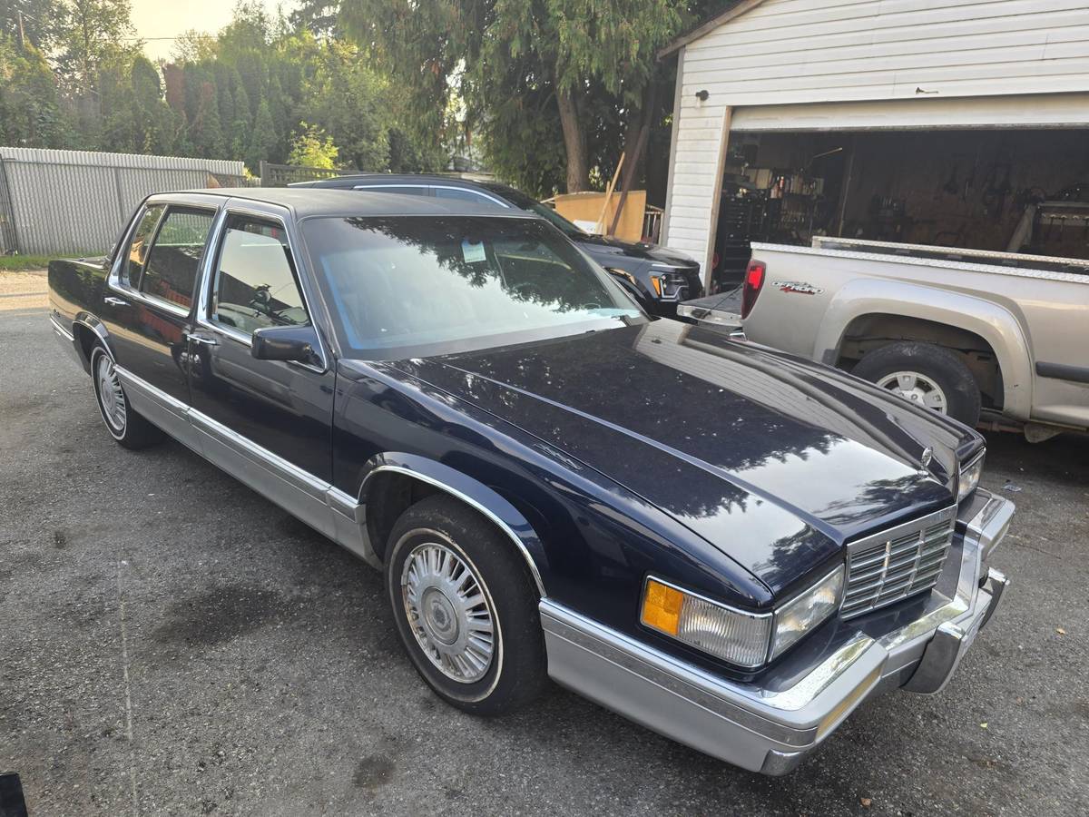 Cadillac-sedan-seville.-1992-blue-1